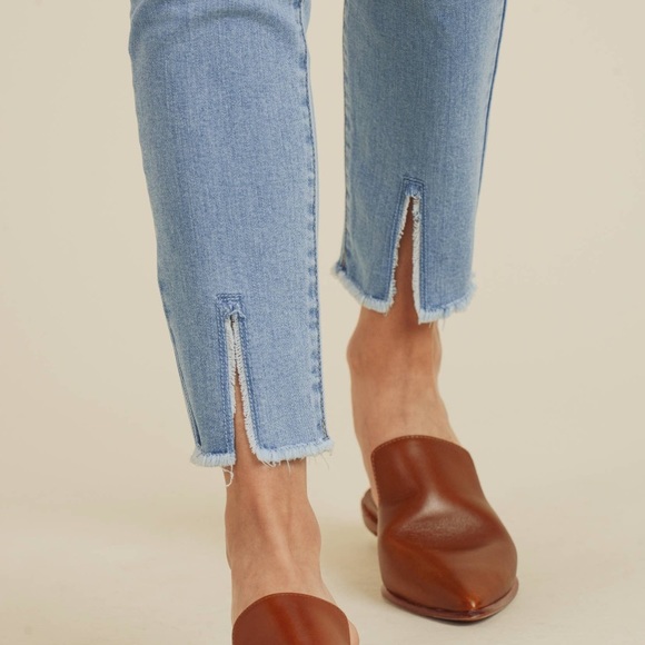 HP! New! ☆ HP! Boho Light Denim High Rise Skinny Jean - Picture 2 of 3